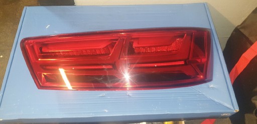 Zdjęcie oferty: Lampa prawa  Q7 4M USA