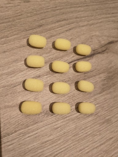 Zdjęcie oferty: Gąbki filtr osłony owiewki mikrofon nagłowny cielista 12 szt. Cieliste