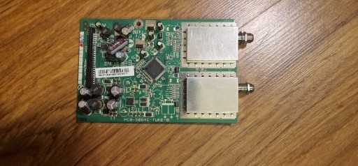 Zdjęcie oferty: Podwójna głowica satelitarna nBox BZZB ADB-5800SX