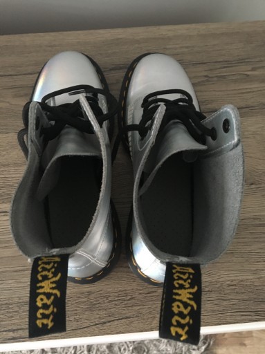 Zdjęcie oferty: Szare martensy Dr. Martens 