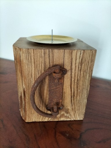 Zdjęcie oferty: Drewniane świeczniki ręcznie robione 