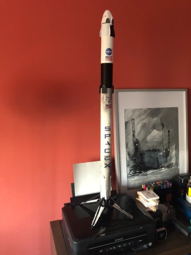 Zdjęcie oferty: Model Rakiety Falcon 9 z dodatkami - skala 1:75