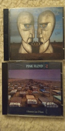 Zdjęcie oferty: 2 płyty CD Pink Floyd Division Bell  A momentary 