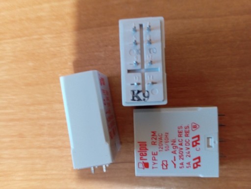 Zdjęcie oferty: Przekażni R2M 120V AC