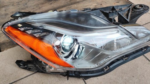 Zdjęcie oferty: Lampa reflektor prawa Maserati quattroporte 