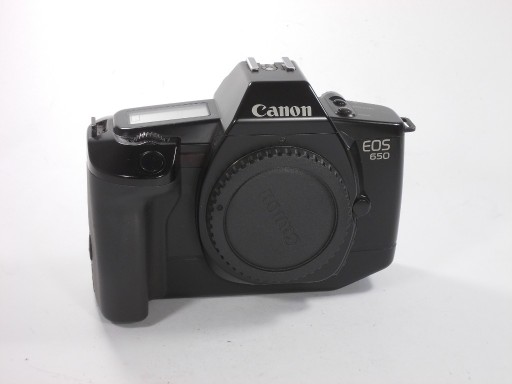 Zdjęcie oferty: Canon 650 - lustrzanka anologowa AF.