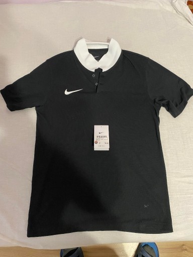 Zdjęcie oferty: Koszulka Nike, polo, krótki rękaw, rozmiar S nowa