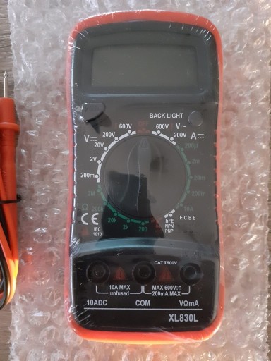 Zdjęcie oferty: Profesjonalny miernik cyfrowy multimetr prądu napięcia LCD