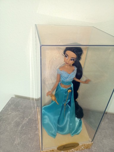 Zdjęcie oferty: Lalka Disney Store Designer Jasmine  NRFB