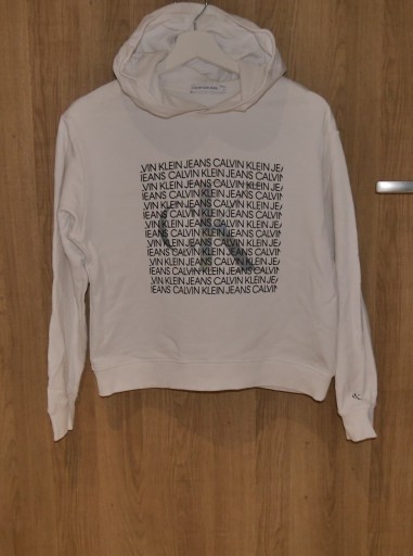 Zdjęcie oferty: *CALVIN KLEIN* świetna bluza mieniące logo 164