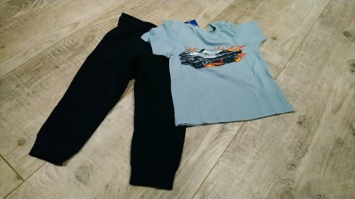 Zdjęcie oferty: Zestaw spodnie dresowe +T-shirt Lupilu-rozm 86/92 