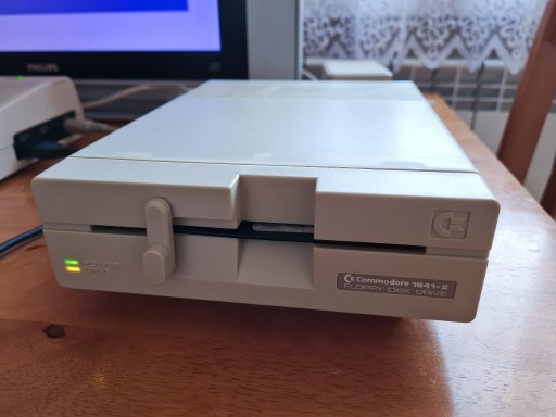 Zdjęcie oferty: Stacja Commodore 1541 II dla C64 Sprawna