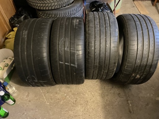 Zdjęcie oferty: 4 x Opony 255/40 R18 Michelin / Yokohama