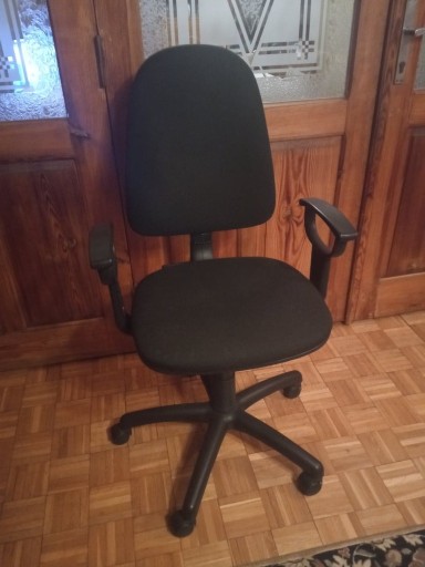 Zdjęcie oferty: Krzesło biurowe obrotowe