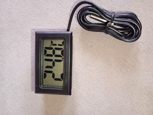 Zdjęcie oferty: termometr samochodowy zewnętrzny -50 do +110st nowy czarny