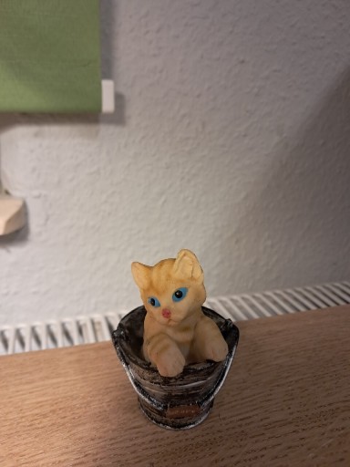 Zdjęcie oferty: Figurka kotek,,,,