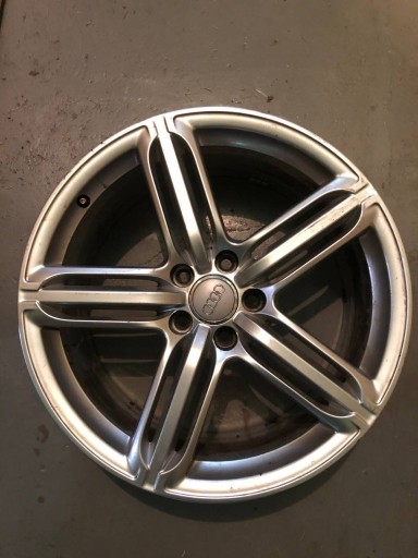 Zdjęcie oferty: 4 x Oryginalne felgi Aluminiowe Audi 5x112 r19