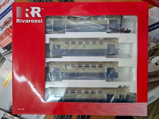 Zdjęcie oferty: Rivarossi HR4371 zespół wagonów piętrowych DR