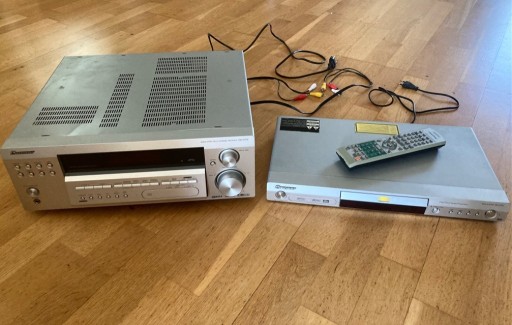 Zdjęcie oferty: Amplituner Pionieer VSX-D714-S + DVD Pionieer DV-4