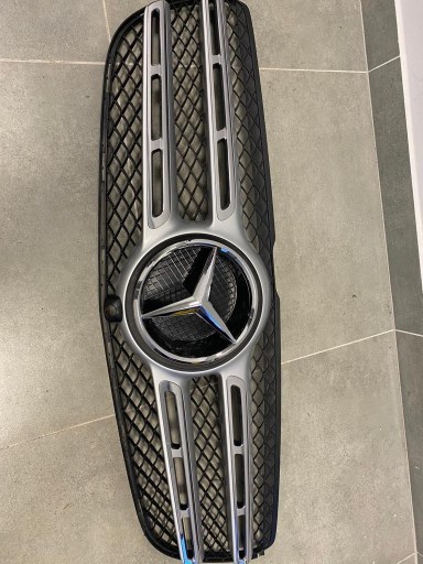 Zdjęcie oferty: Grill Mercedes GL x166