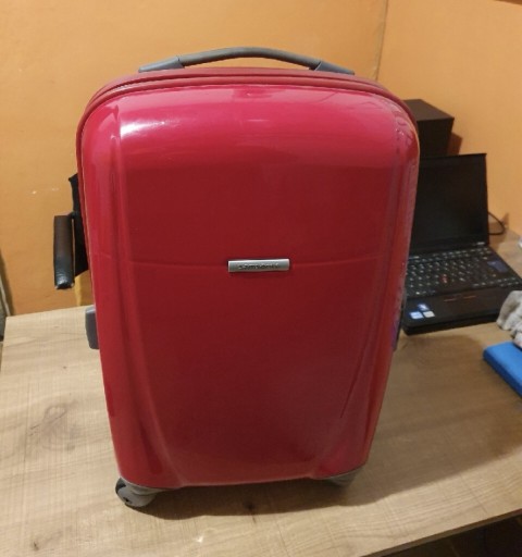 Zdjęcie oferty: Walizka Kabinowa Samsonite Poliwęglan stan bardzo dobry