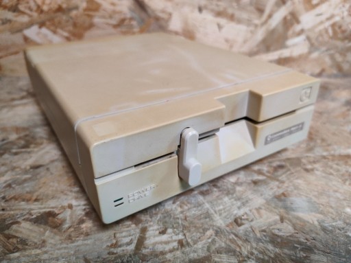 Zdjęcie oferty: STACJA DYSKIETEK COMMODORE 1541-II #3 