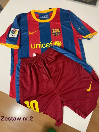 Zdjęcie oferty: Koszulka i spodenki domowe Barcelona MESSI 10