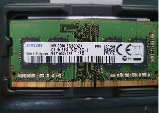 Zdjęcie oferty: Pamięć RAM DDR4 Samsung 2400 4 GB