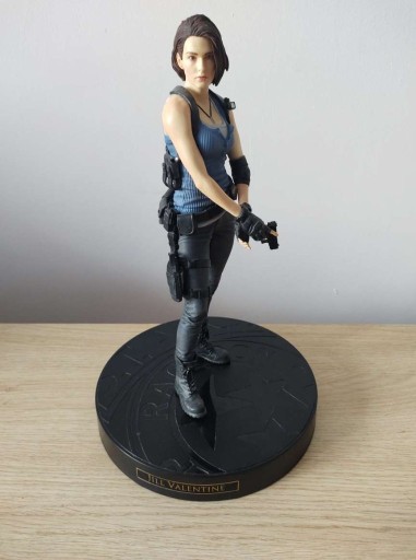 Zdjęcie oferty: Figurka Jill Valentine Resident Evil 3 Remake