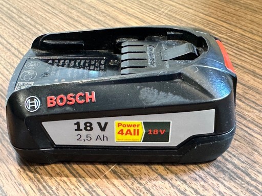 Zdjęcie oferty: Akumulator BOSCH LI-ION 18 V 2,5 Ah Power for All