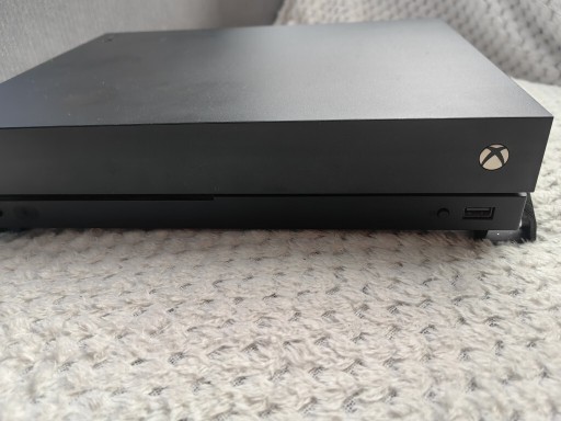 Zdjęcie oferty: Konsola Xbox one x 1 tb