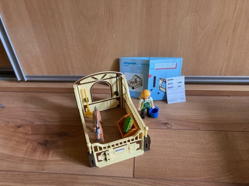 Zdjęcie oferty: Playmobil Country 70589 Koń Fiordzki z boksem