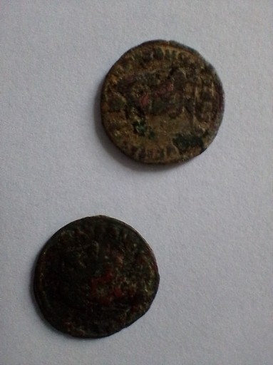 Zdjęcie oferty: dwie stare monety rzymskie