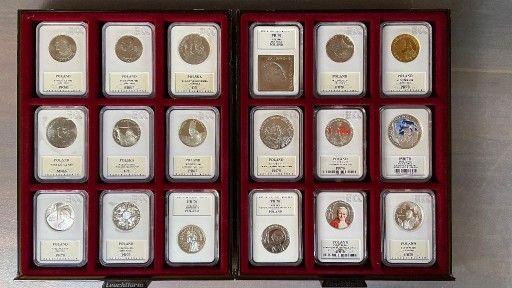 Zdjęcie oferty: Zestaw monet (Ag) w slabach Jan Paweł II + inne