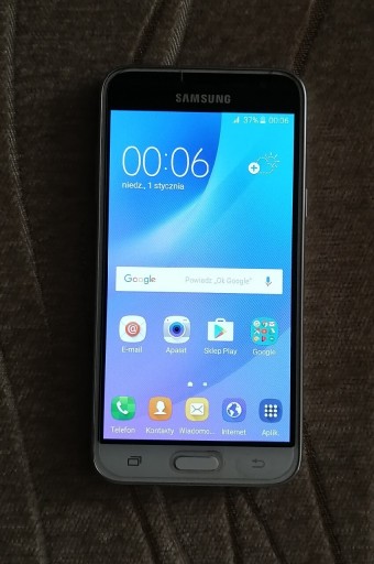 Zdjęcie oferty: Samsung Galaxy J3 2016