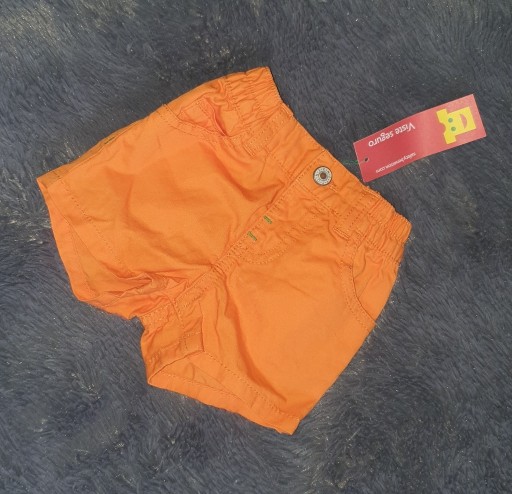 Zdjęcie oferty: krótkie spodenki Benetton 62