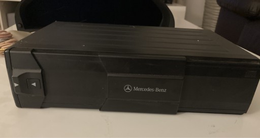 Zdjęcie oferty: Zmieniarka CD Mercedes 