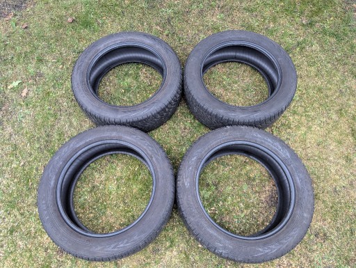 Zdjęcie oferty: 4 x Nokian WR SUV 4; zimowe; 5,5mm; 225/55/R18; 2019r