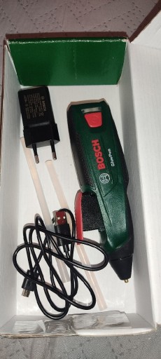 Zdjęcie oferty: AKUMULATOROWY PISTOLET DO KLEJU BOSCH GLUEPEN