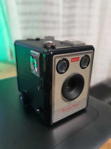 Zdjęcie oferty: Aparat analogowy Kodak Brownie Model 1 Camera