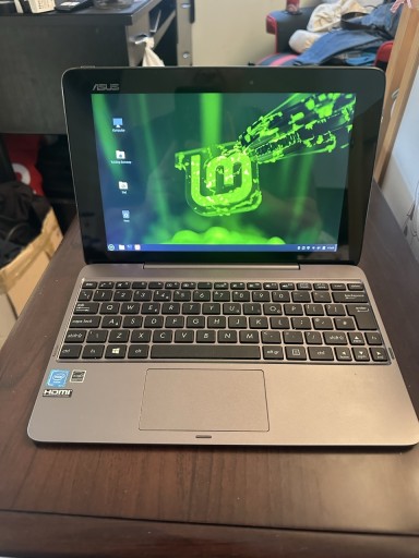 Zdjęcie oferty: Asus t100 bardzo dobry