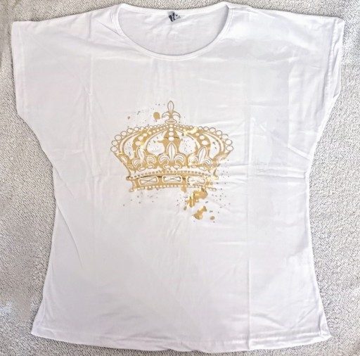 Zdjęcie oferty: Bawełniany damski T-shirt ze złotą koroną,rozm.4XL