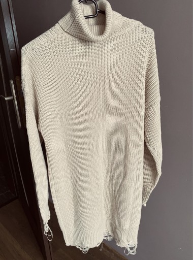 Zdjęcie oferty: Beżowy sweter z golfem sukienka oversize S/M/L