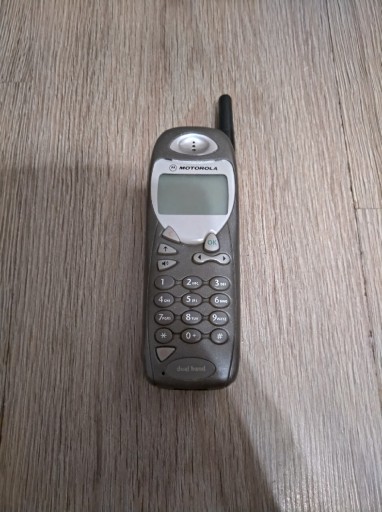 Zdjęcie oferty: Motorola M3888  