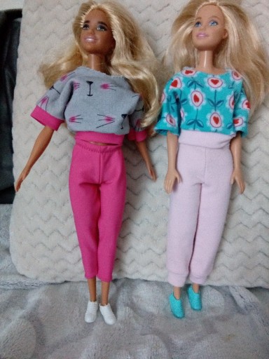 Zdjęcie oferty: Barbie 2 komplety dresy spodnie +  bluza