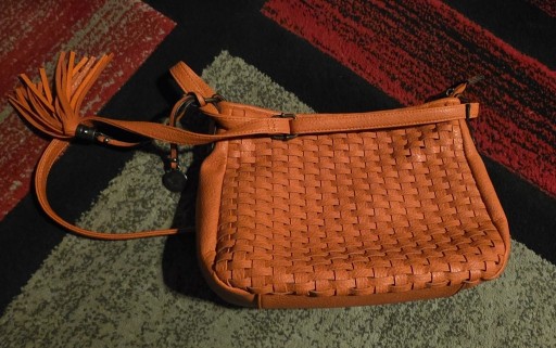 Zdjęcie oferty: Torebka damska codzienna mała z frędzlami pomarańczowa