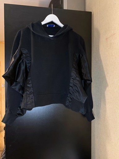 Zdjęcie oferty: Klasyczna czarna bluza z kapturem oversize szeroka