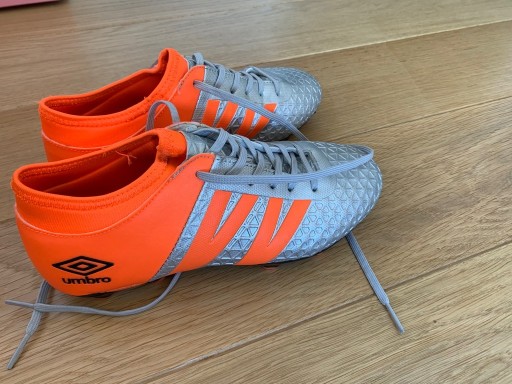 Zdjęcie oferty: nowe korki buty piłkarskie UMBRO roz.35 ok.21,5cm