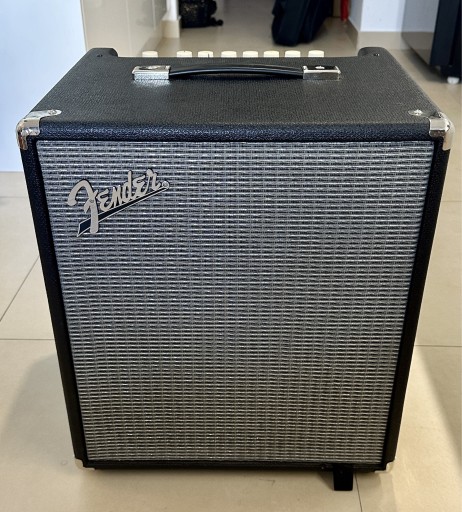 Zdjęcie oferty: Wzmacniacz basowy Fender Rumble 100