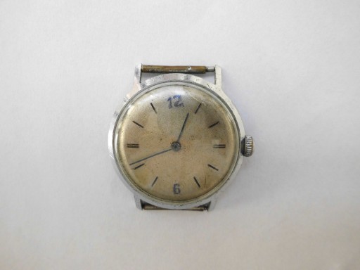 Zdjęcie oferty: zegarek naręczny polski lata 60